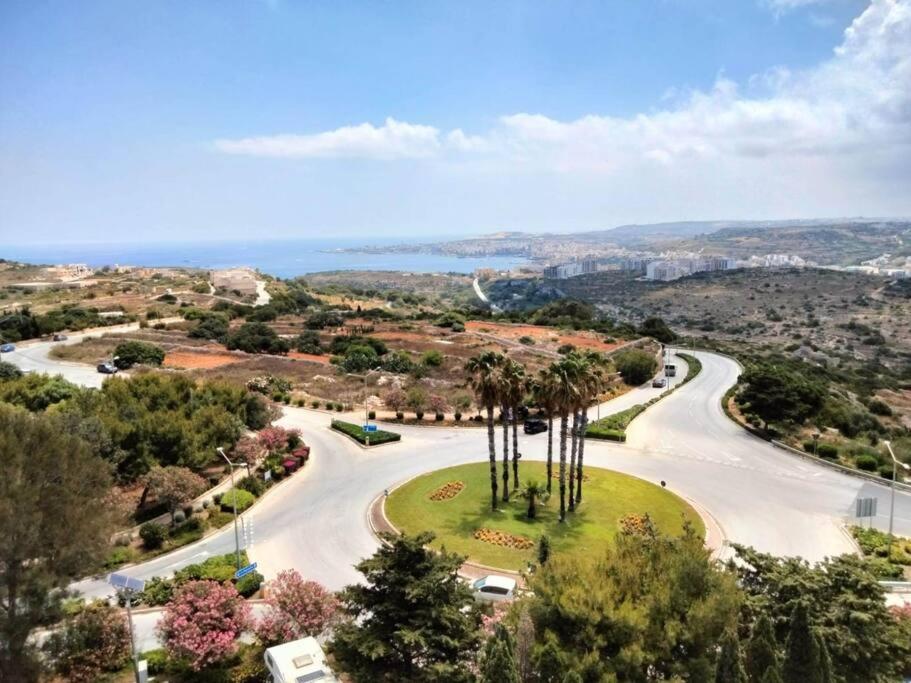 Mellieha Apartment With A View Екстериор снимка